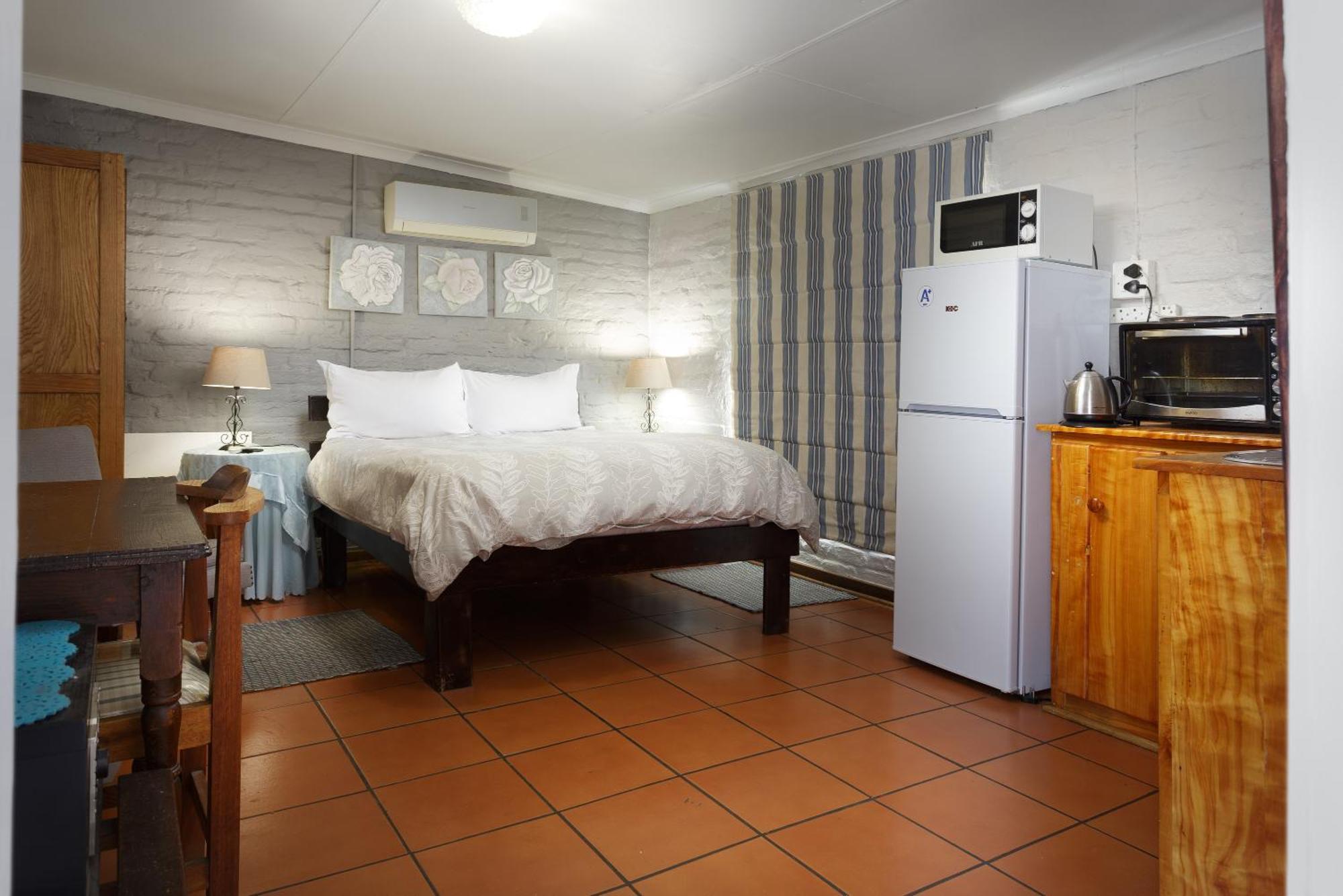 Horse And Mill Guesthouse Colesberg Buitenkant foto