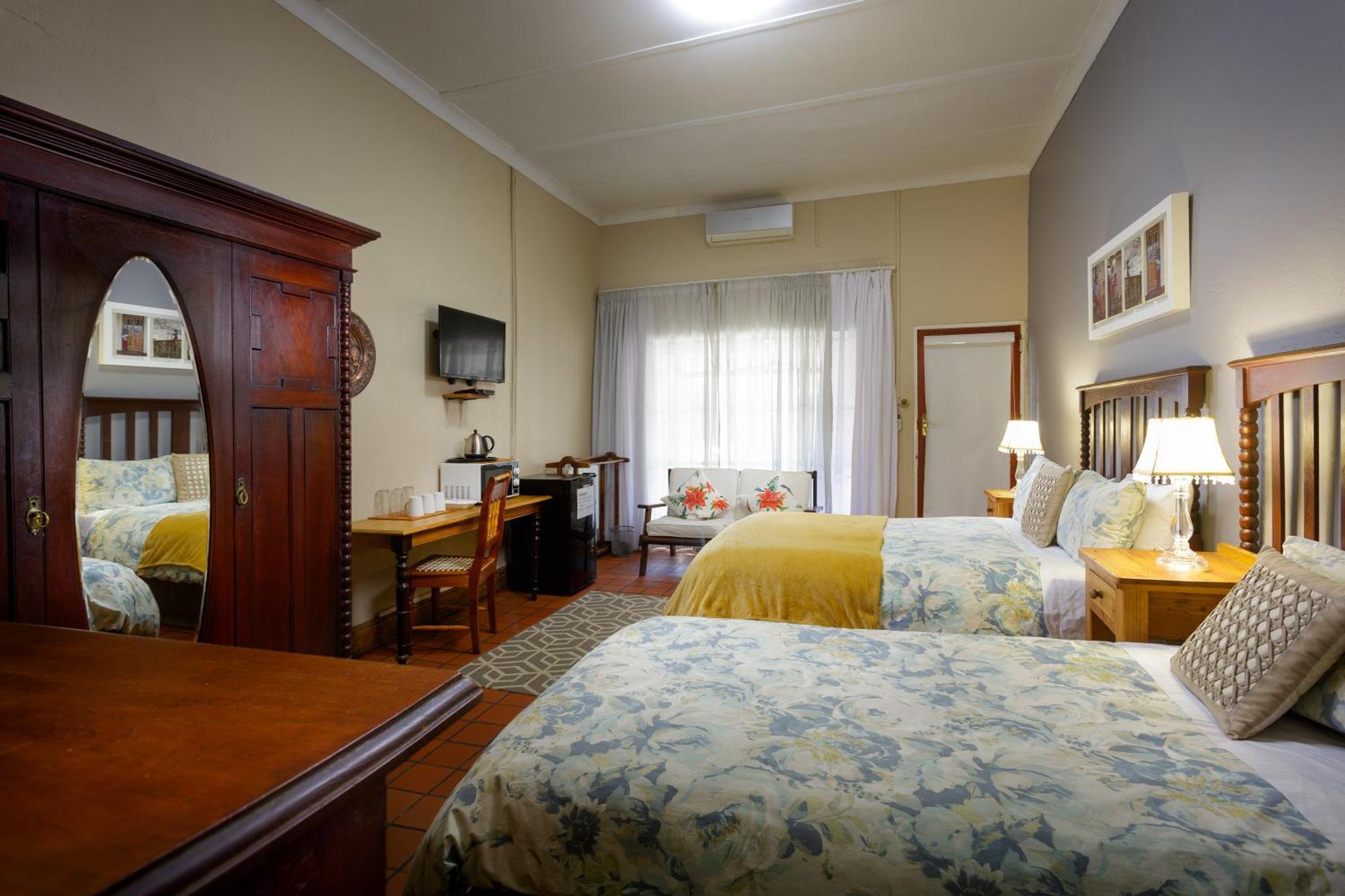 Horse And Mill Guesthouse Colesberg Buitenkant foto